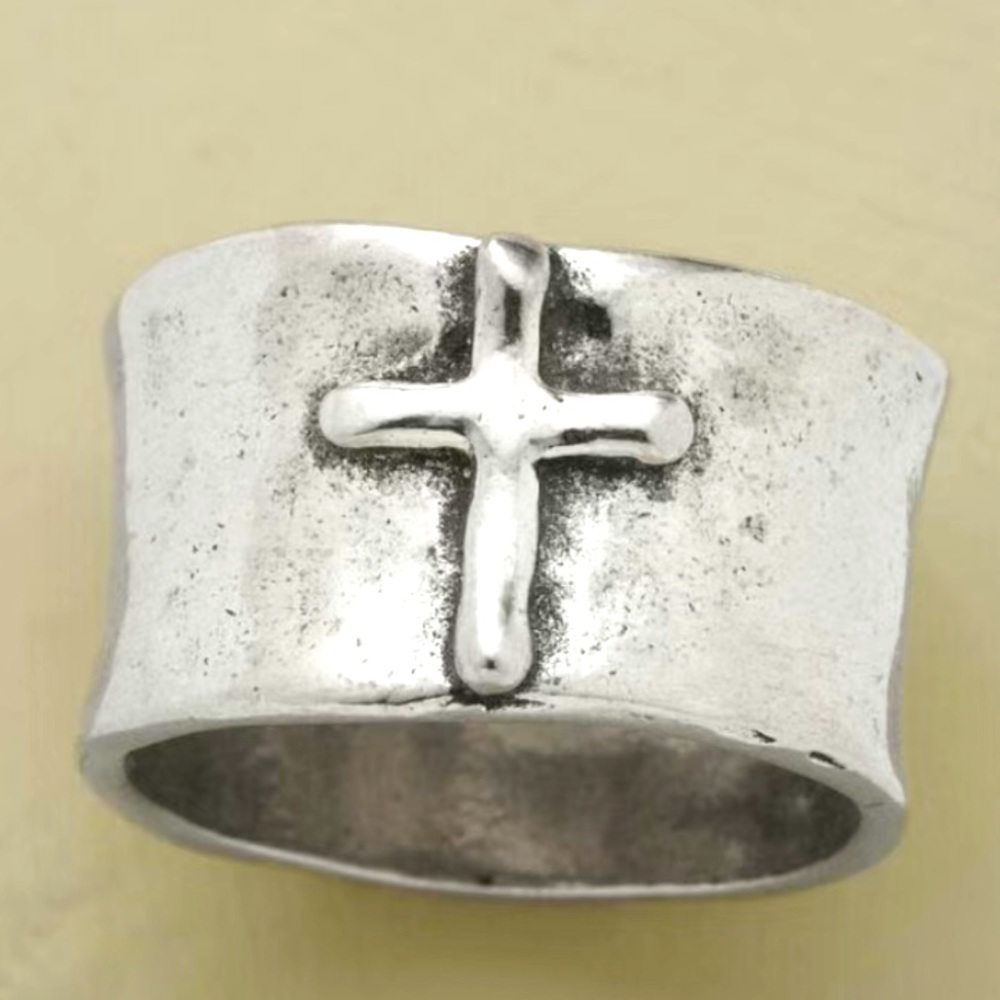3/$25 Unisex Cross Ring Size 8 Silver Tone